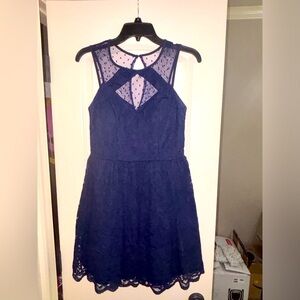 Love Triangle Dress. Junior Sz 7. Navy. Lace overlay. EUC